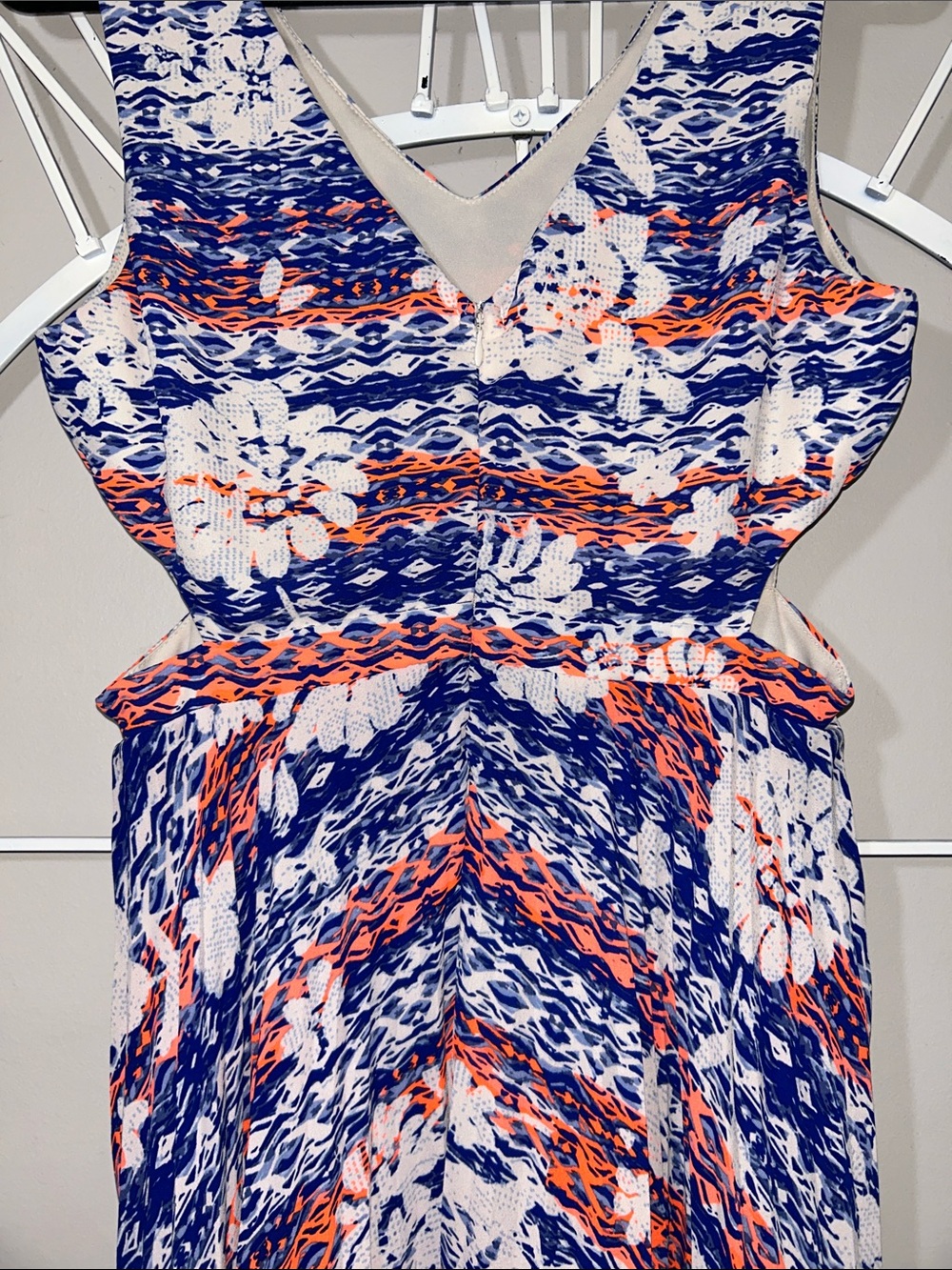 Charlotte Russe Sleeveless Midi Dress - Picture 8 of 13